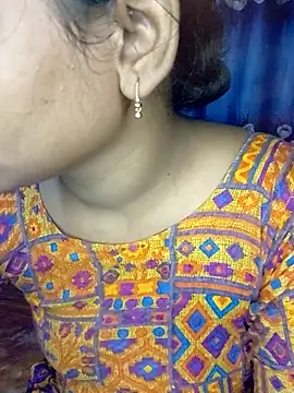 Soniya549 online show from October 2025 06:30:01 PM