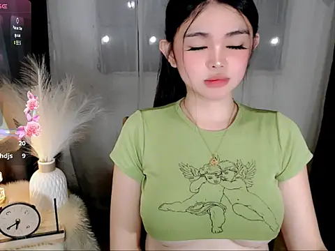 Bianca cedine12 online show from May 2026 12:51:02 AM