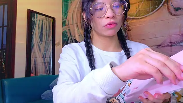 Giaa rossi online show from April 2026 02:09:02 PM