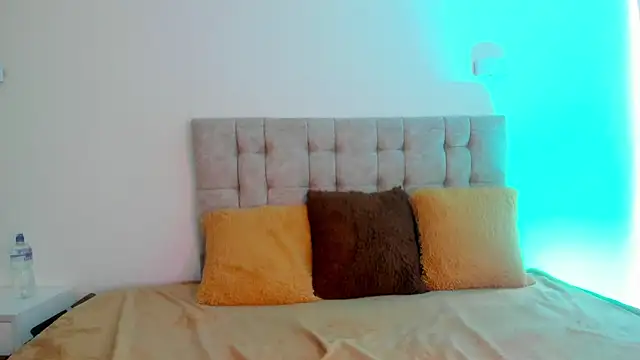 Dakota Mars online show from November 2025 12:39:02 PM