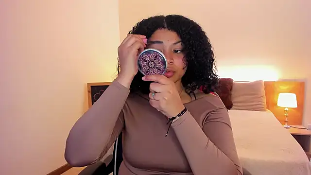 Dakota Mars online show from November 2025 07:35:01 PM