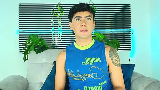 CamiiGuzmanX online show from January 2026 08:47:01 PM