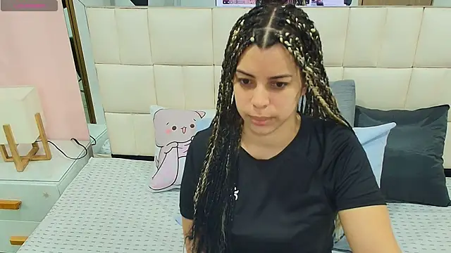 gisell gomez online show from November 2025 01:12:02 PM