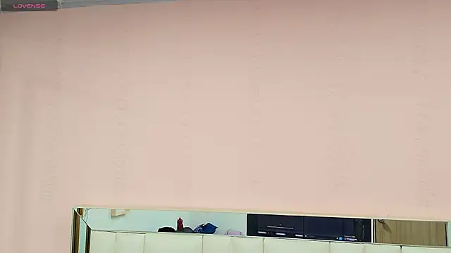 gisell gomez online show from December 2025 12:12:01 PM