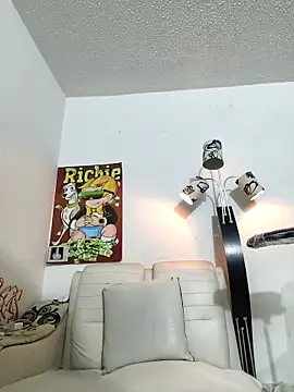 Thomasjons  online show from February 2026 03:36:02 AM