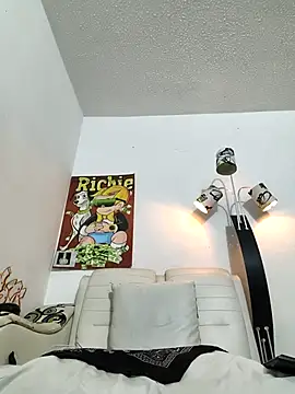 Thomasjons  online show from February 2026 01:50:02 AM