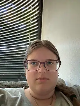 CurvyPaar2 online show from September 2025 08:42:02 AM