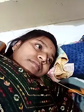 Hot crety online show from December 2025 05:42:02 PM