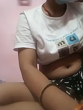 Hot crety online show from July 2026 07:50:01 PM