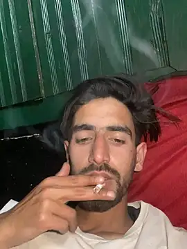 lyath3245 online show from April 2026 06:42:02 AM