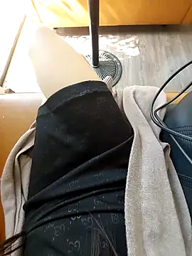 meomeocute online show from November 2025 06:24:01 AM