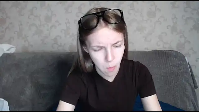 HitGyrl online show from October 2025 01:13:02 AM