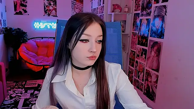 LiliLuna online show from September 2025 10:05:01 AM