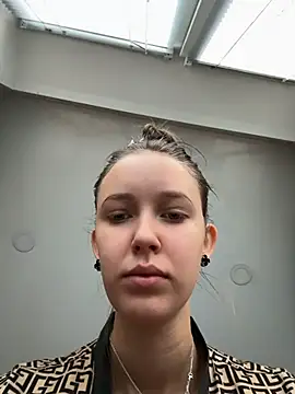 ElliRose online show from December 2025 05:58:02 AM