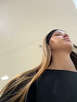 ElliRose online show from March 2026 07:16:01 AM