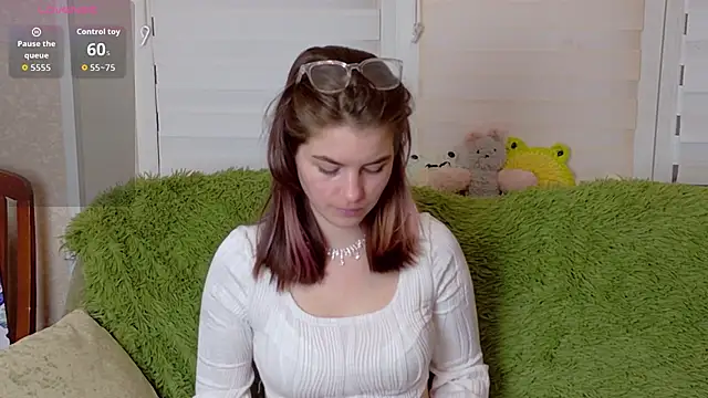 ElzaBlis online show from September 2025 03:50:01 PM