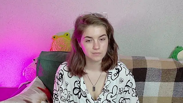 Snapshot of ElzaBlis chatting on May 2026 01:19:01 PM ElzaBlis online show from May 2026 01:19:01 PM