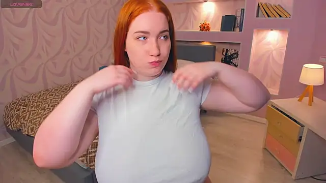 Snapshot of EthalCarlsqq chatting on August 2026 07:29:01 AM EthalCarlsqq online show from August 2026 07:29:01 AM