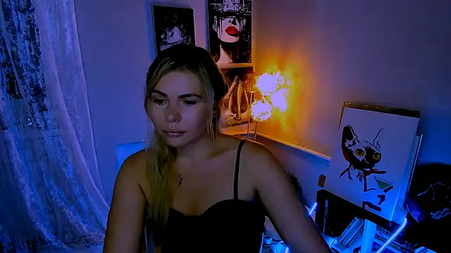 Snapshot of LoraBoyar chatting on June 2026 03:45:01 PM LoraBoyar online show from June 2026 03:45:01 PM