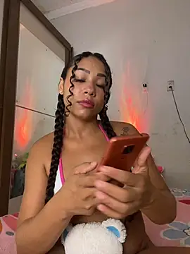 jhennyfer online show from December 2025 04:32:01 AM