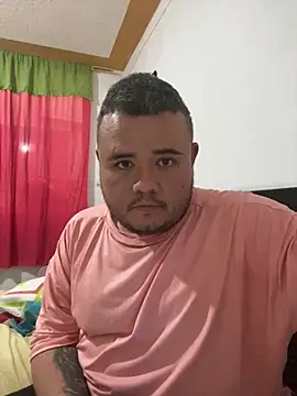 Snapshot of Chimbo-1996 chatting on November 2025 10:21:01 PM Chimbo-1996 online show from November 2025 10:21:01 PM