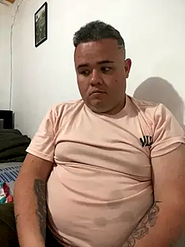 Snapshot of Chimbo-1996 chatting on November 2025 01:33:02 AM Chimbo-1996 online show from November 2025 01:33:02 AM