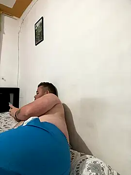 Snapshot of Chimbo-1996 chatting on November 2025 01:31:01 AM Chimbo-1996 online show from November 2025 01:31:01 AM