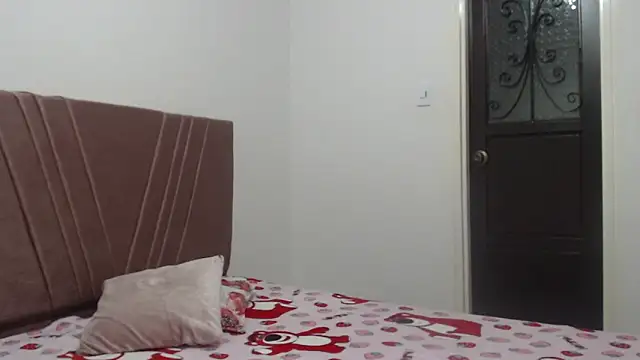 nathaly jones  online show from November 2025 11:54:02 AM