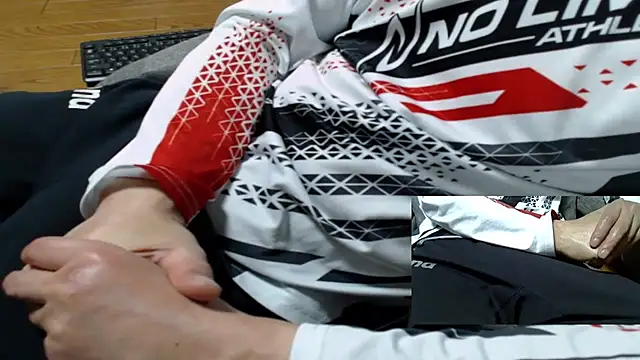 Yasu2000 online show from March 2026 11:35:01 AM