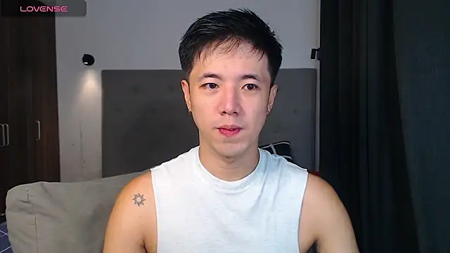 Addictiveboi online show from November 2025 01:19:02 AM