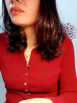 Hinna x online show from February 2026 09:32:01 PM