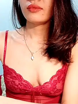 Hinna x online show from April 2026 08:55:02 PM