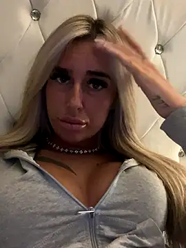 EllieMaeBaby online show from October 2025 06:36:01 PM