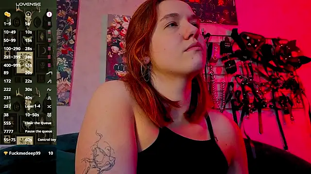 Snapshot of the_high_priestess chatting on May 2026 05:24:01 AM the high priestess online show from May 2026 05:24:01 AM