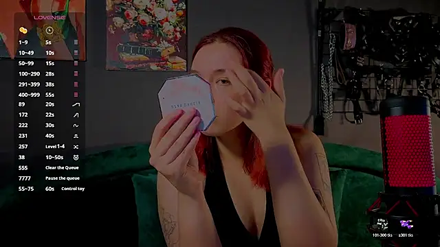 Snapshot of the_high_priestess chatting on June 2026 03:04:01 AM the high priestess online show from June 2026 03:04:01 AM