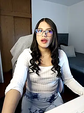 asumi 18 online show from November 2025 09:50:01 PM