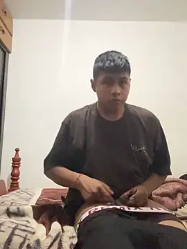 Gatitoxd19- online show from April 2026 04:37:02 AM