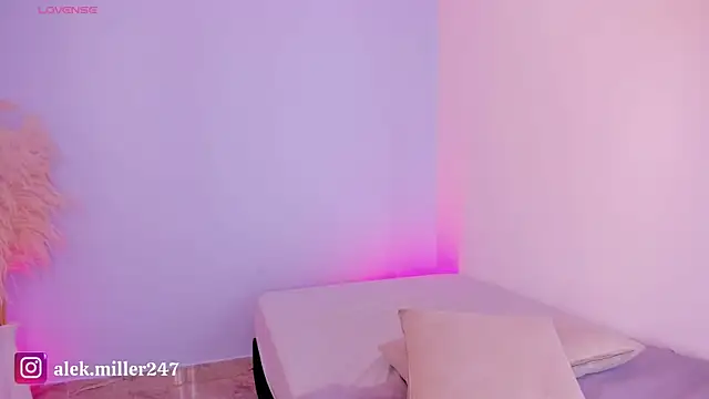 Snapshot of aleksandramiller_ chatting on July 2026 02:13:02 PM aleksandramiller online show from July 2026 02:13:02 PM