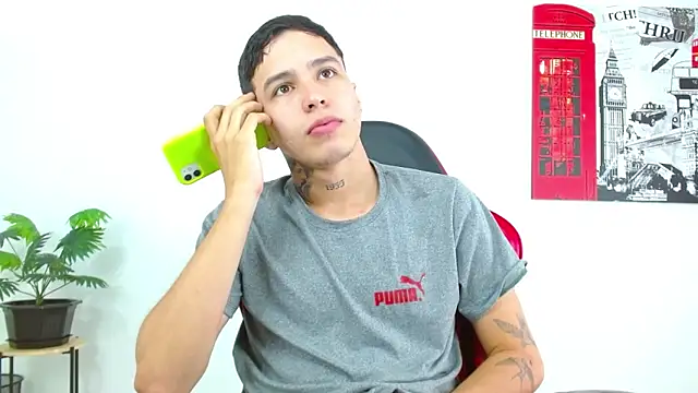 Cumandres18 online show from February 2026 02:50:02 PM