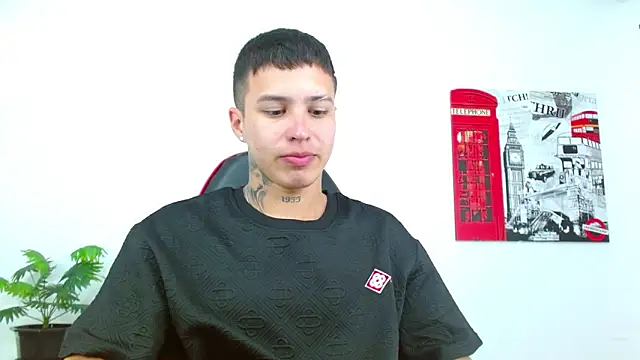 Cumandres18 online show from March 2026 02:39:02 PM