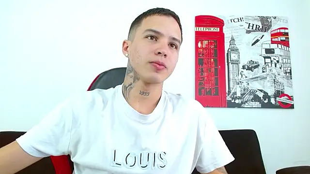 Cumandres18 online show from July 2026 03:32:02 PM