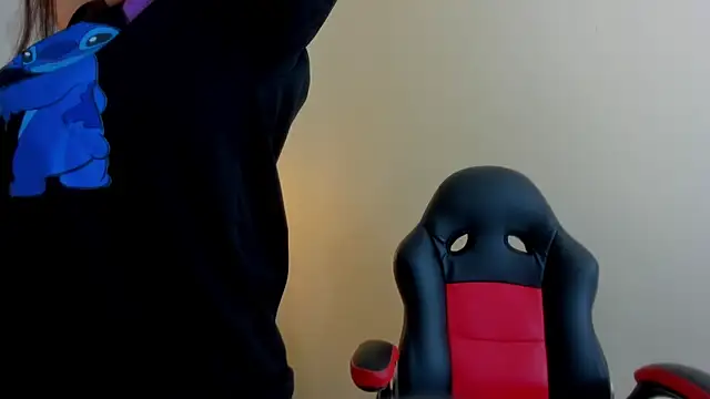 GIANAMILLER6 online show from February 2026 12:23:01 PM