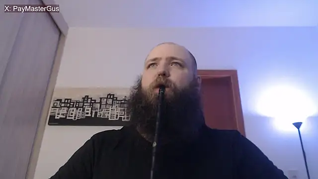 Snapshot of PayMasterGus chatting on October 2025 03:40:01 AM PayMasterGus online show from October 2025 03:40:01 AM