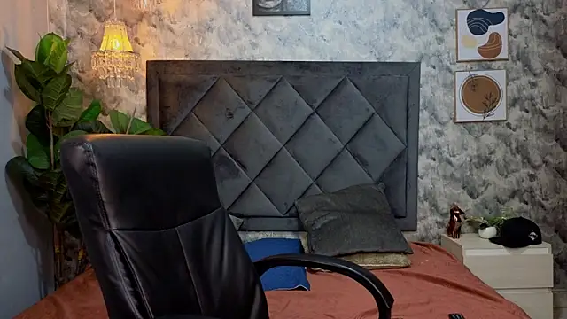 Apolo rousse1 online show from November 2025 09:24:02 PM