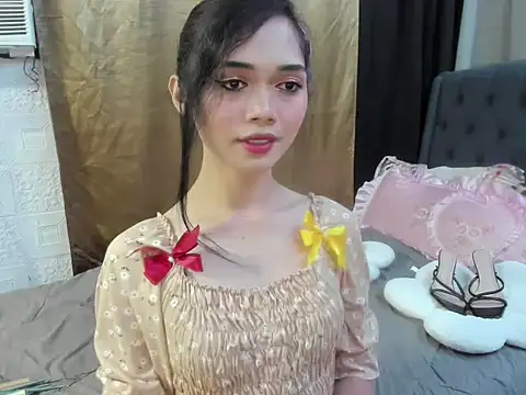 yunxieesweetgurl online show from November 2025 05:00:01 PM