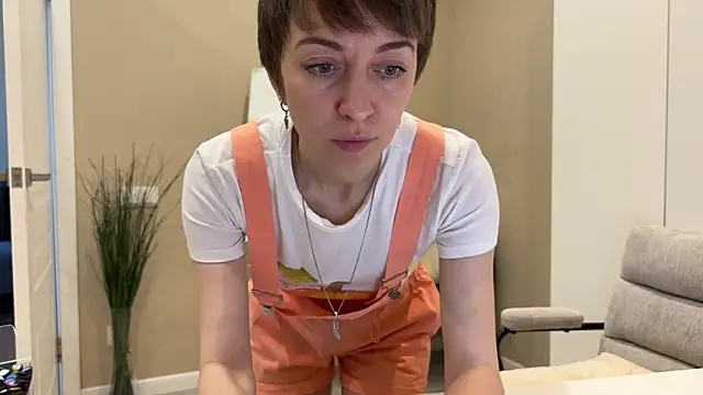 daniellia  online show from January 2026 08:16:01 AM