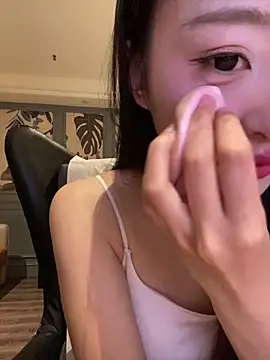 MengMeng0515 online show from April 2026 11:41:02 AM