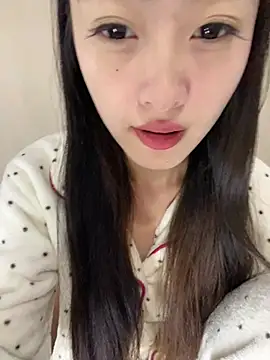 MengMeng0515 online show from April 2026 02:30:01 PM