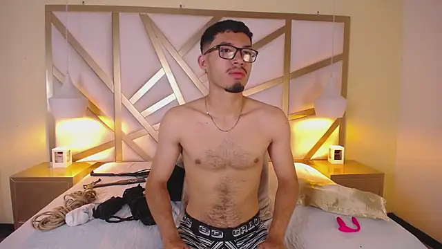 Jaxon Carter online show from December 2025 01:02:01 AM