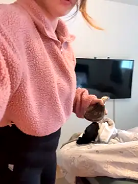 PiperPassionX online show from October 2025 04:02:01 PM